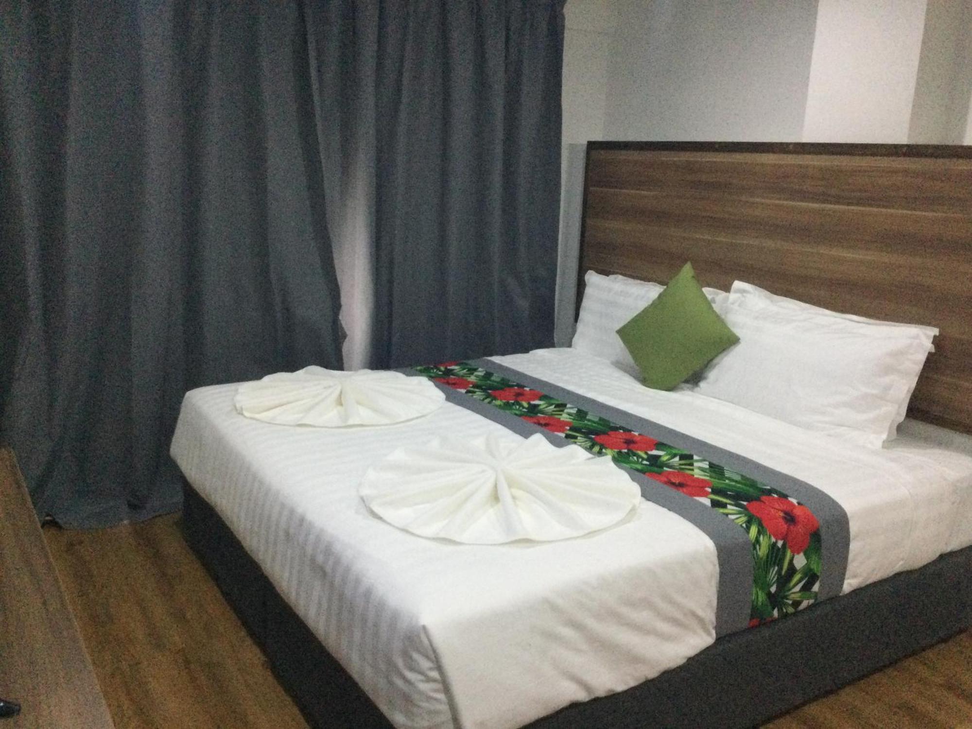 Vualiku Hotel & Apartments Nadi Esterno foto